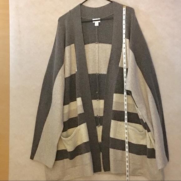 Old Navy Long Patterned Open Cardigan - Picture 3 of 6